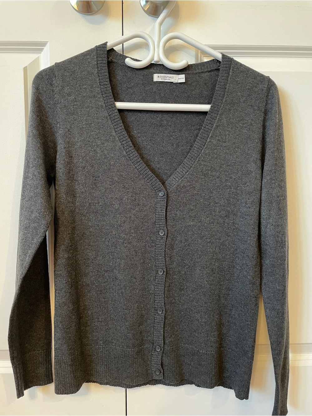 Reitmans Gray V-Neck Button Front Cardigan